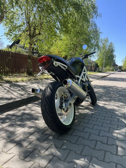 Ducati Monster 900 ie