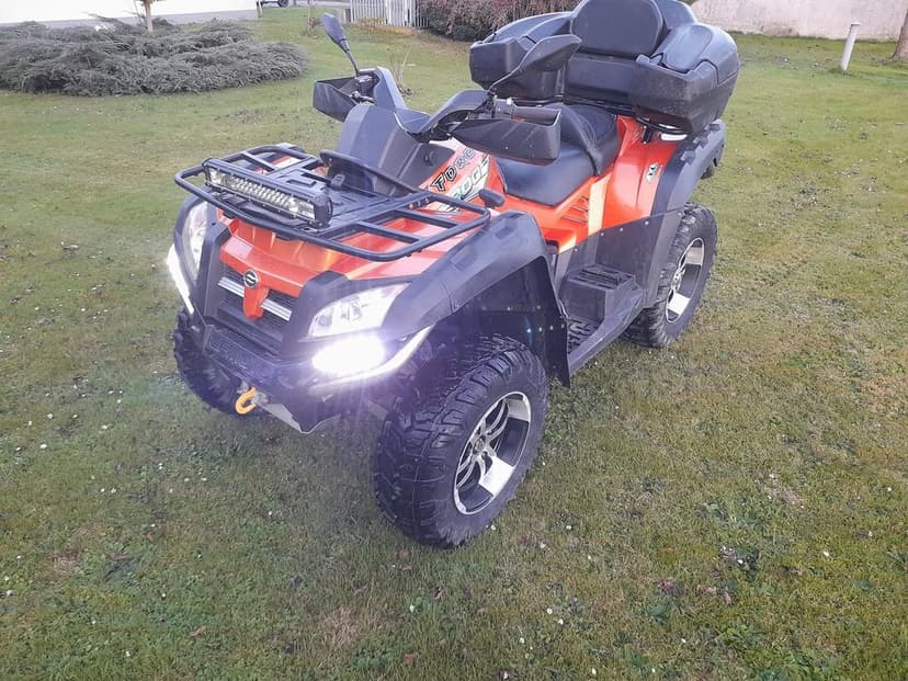 Sprzedam cf moto800 cforce