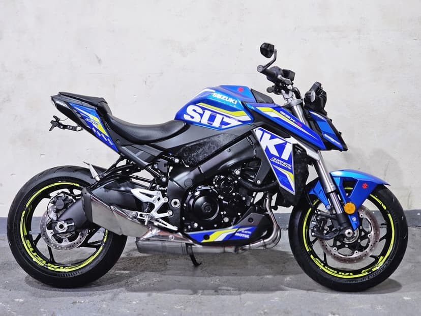 SUZUKI GSX-S 950   pojemność 1000 2021 rok  7 tys przebieg  Nowe opony