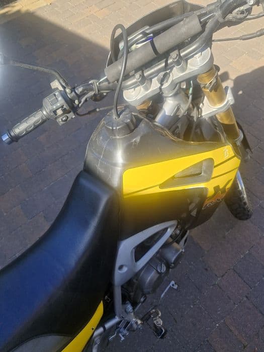 Motocykl Hyosung 125