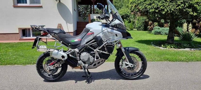 Multistrada Enduro Salon Polska Bezwypadkowa  Nowe Desmo Opony Napęd Doinwestowana Prywatnie Warto GS V-Strom KTM