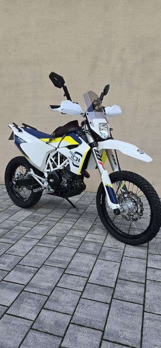 Husqvarna 701 Enduro 2017 zarejestrowany Ktm Leovince