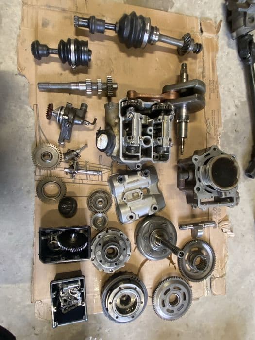 Częśći silnikowe suzuki kingquad 700 759 skrzynia głowica cylinder