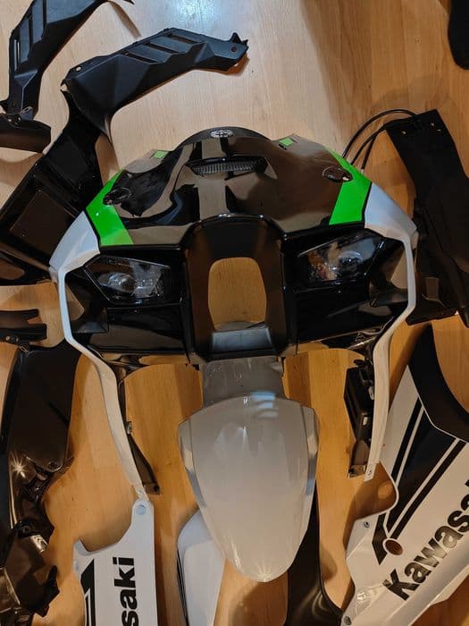 Owiewki, lampa, lusterka kawasaki zx-10r 2023.