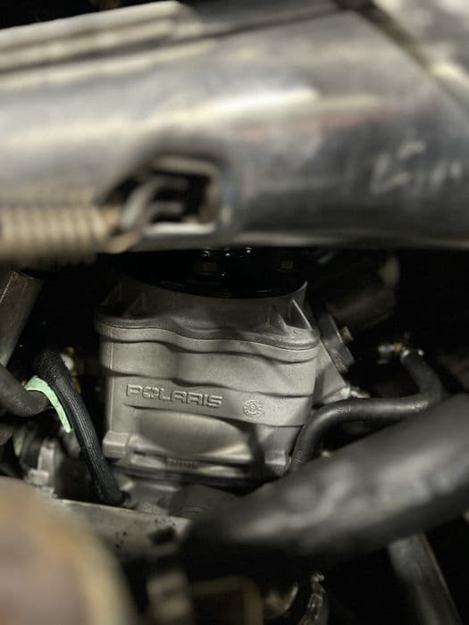 Polaris RMK PRO 800 AXYS z 2017 roku / Skuter Śnieżny