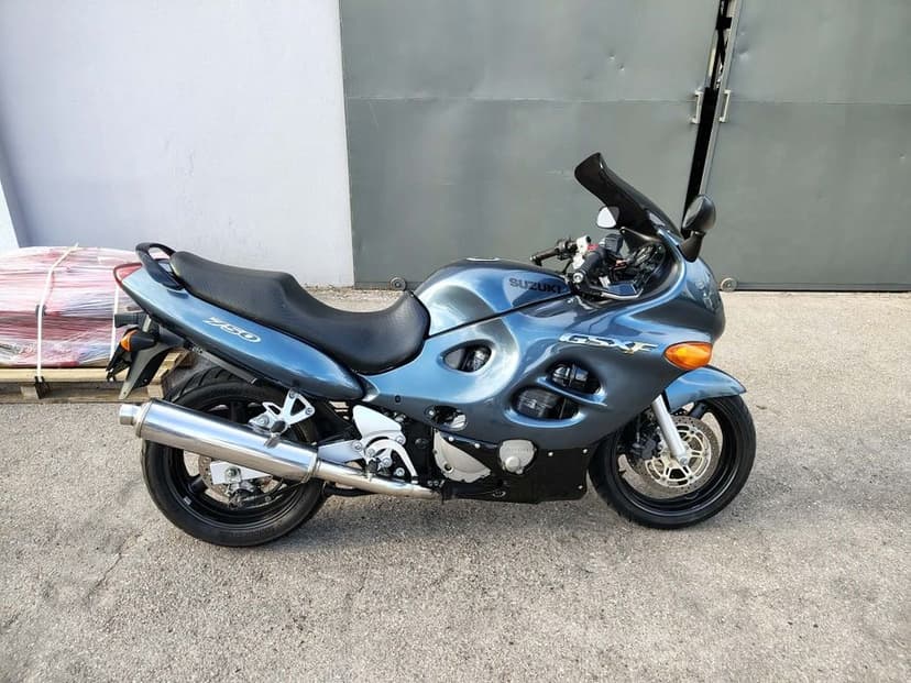 Suzuki GSX-F 750 ,,jajko olejak,,