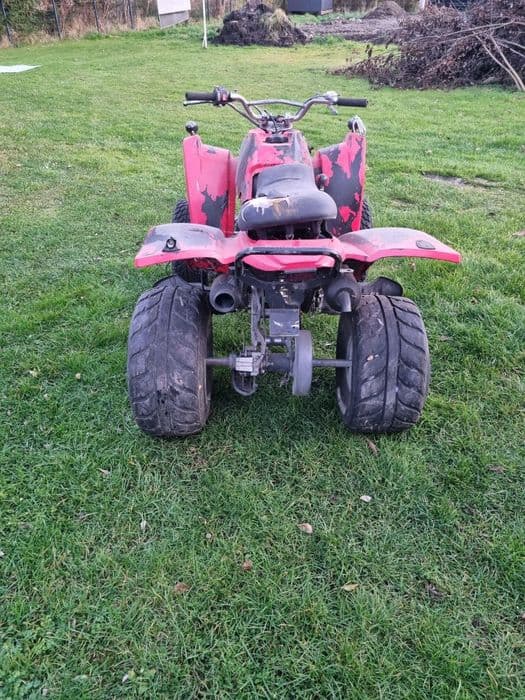 Quad 250 uszkodzony, sprowadzony automat