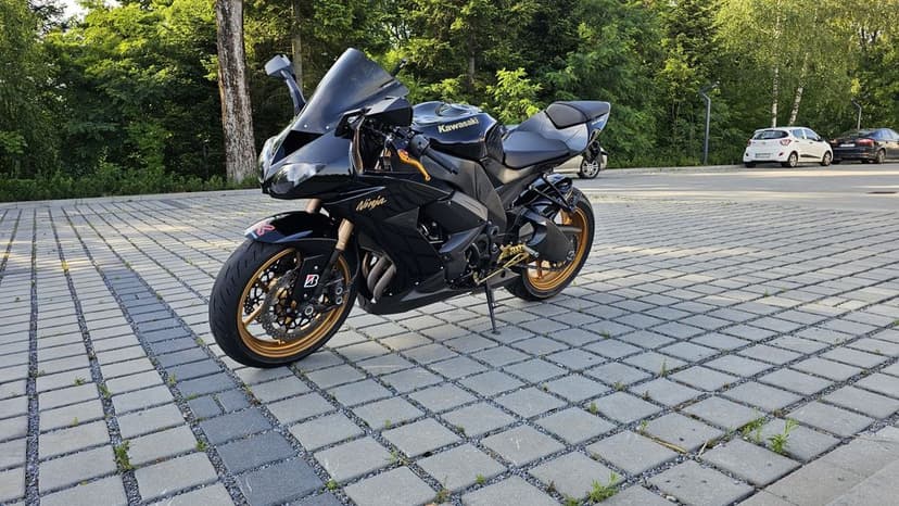 Kawasaki ninja  ZX 10 R 3gen (nie r1 gsxr cbr)