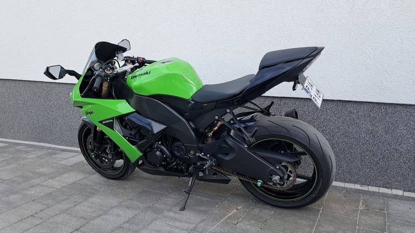 Kawasaki Ninja zx10r 3 gen 2009 fajny stan