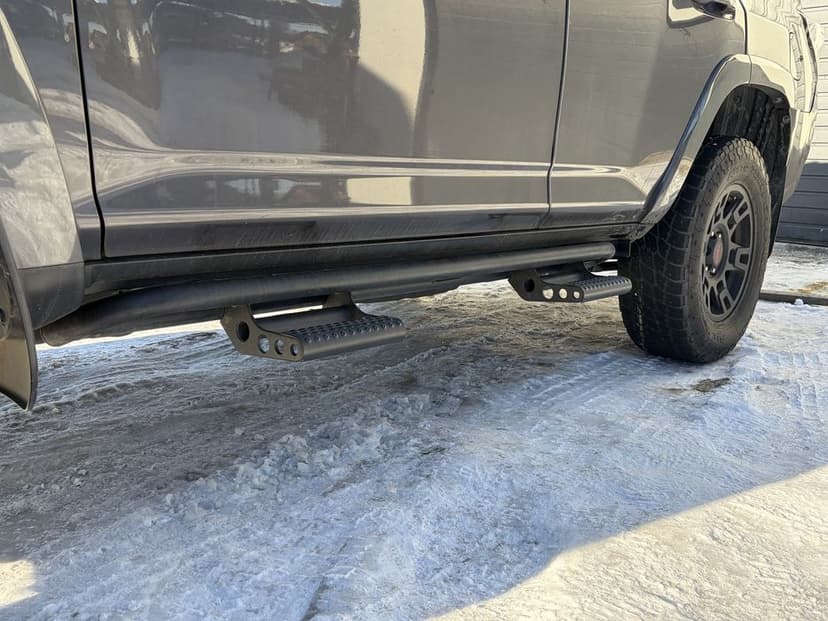 Progi stopnie boczne toyota 4runner TRD
