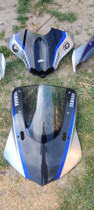 Yamaha R1 M czasza owiewki nakładka baku carbon rn32 rn49