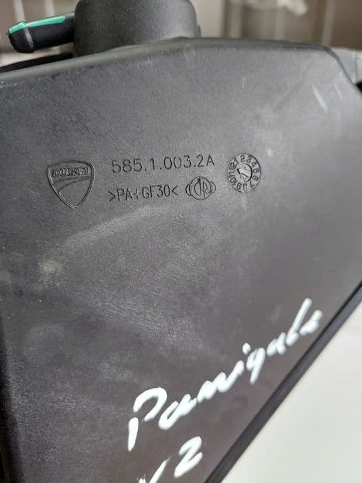 ducati panigale pług wlot wypełnienie owiewka