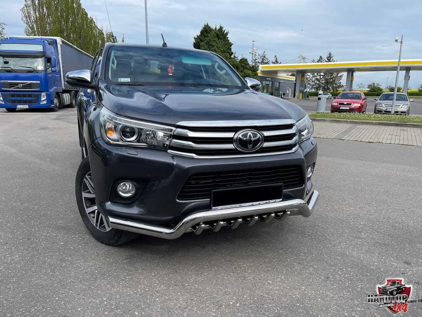 Orurowanie Toyota Hilux, rozłożyste z grillem, 2021+