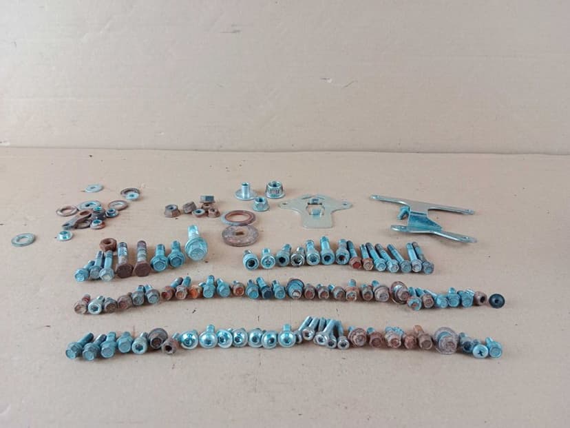 Beta RR 125 Enduro Śrubki Śruby Owiewek 13-20