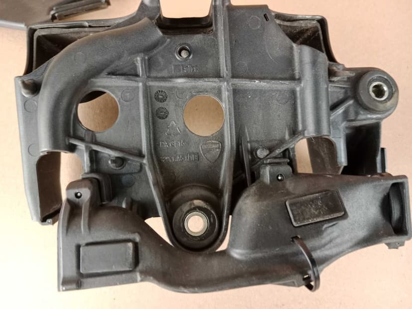 Ducati Panigale 959 Mocowanie Akumulatora Uchwyt  16-19