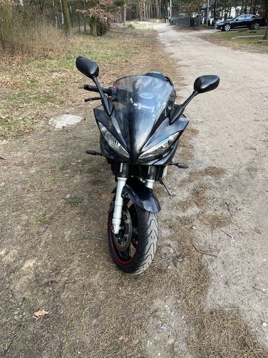 Motocykl Yamaha fz6s