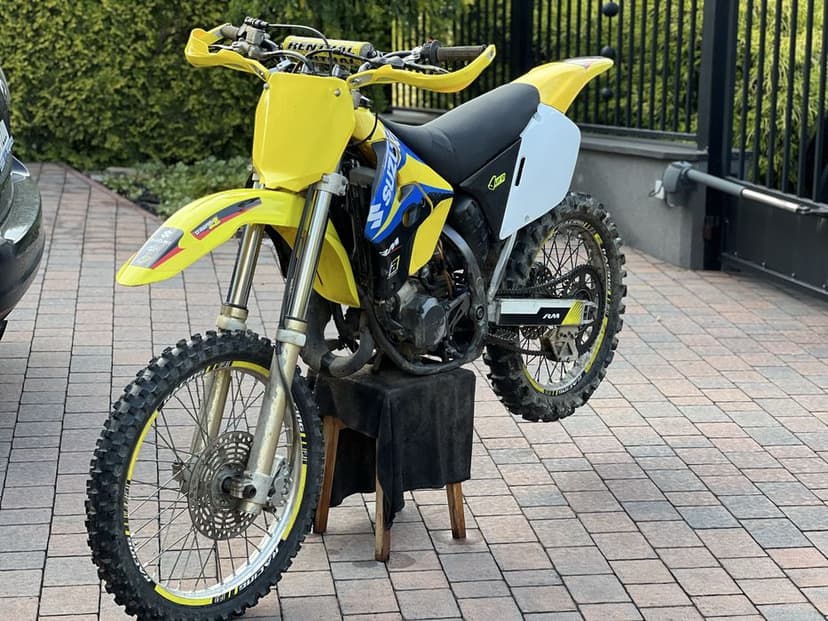 SUZUKI  RM125 Ładna