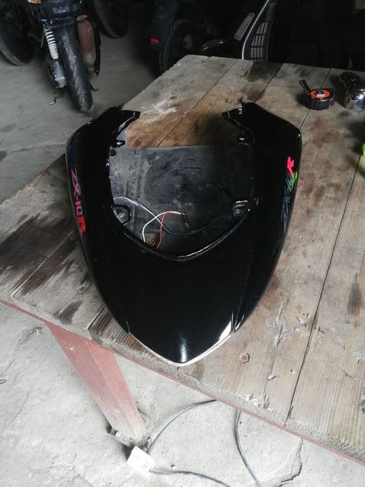 Kawasaki zx10 r 04-05 ogon zadupek
