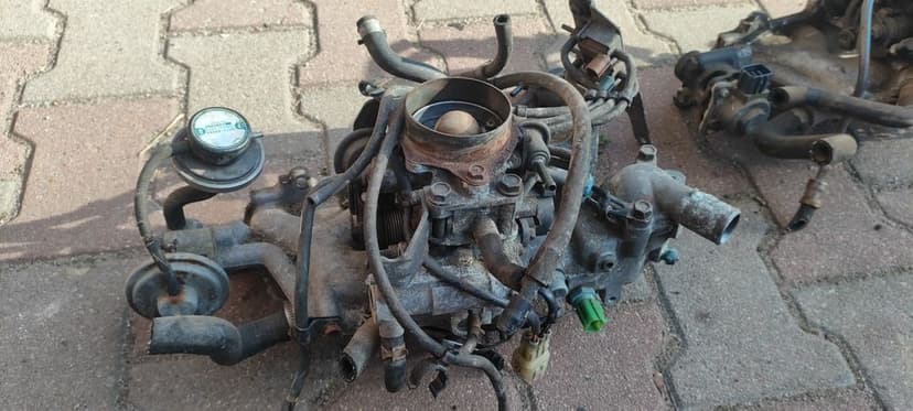 Suzuki Samurai Samuraj wtrysk kolektor ssacy