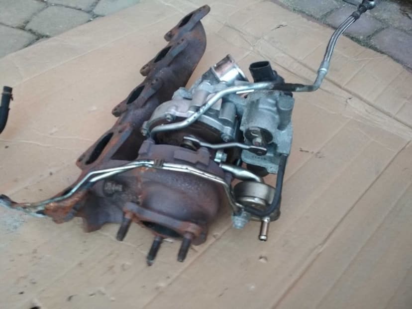 Toyota Land Cruiser 200 V8 J20 4.5 d4d turbina turbosprężarka turbo