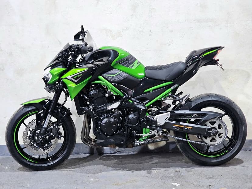 Kawasaki Z900 A2 35KW  2023 ROK LED Wydech  Austin Racing jak NOWA