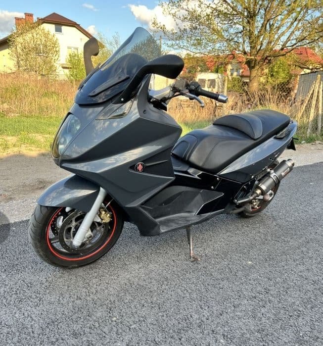 Piękna Gilera Gp800 (Sprilia Srv 850(bmw, x10,xmax)