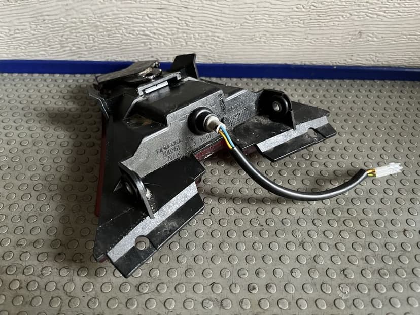 Lampa tył aprilia rs4  50 125 tuono