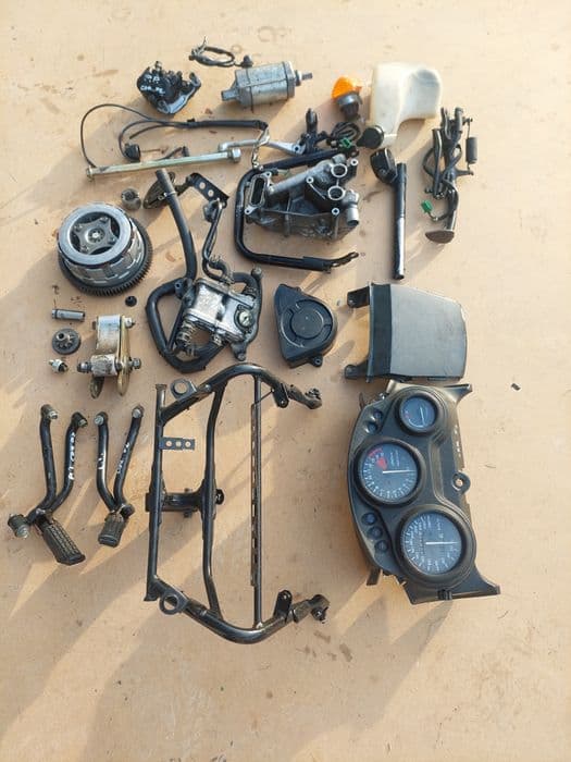 Honda cbr 600 f2 licznik stelaż rozrusznik zacisk sprzęgło kierownica