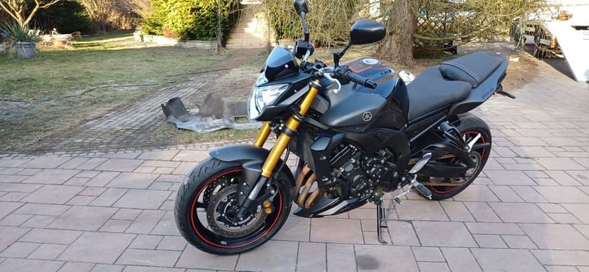Yamaha FZ8 N 2015R Swieżo sprowadzona  Stan Bdb