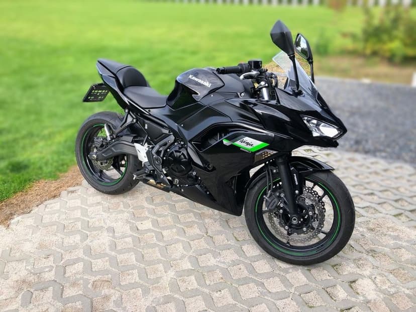 Kawasaki Ninja 650 Jak nowy model 2025
