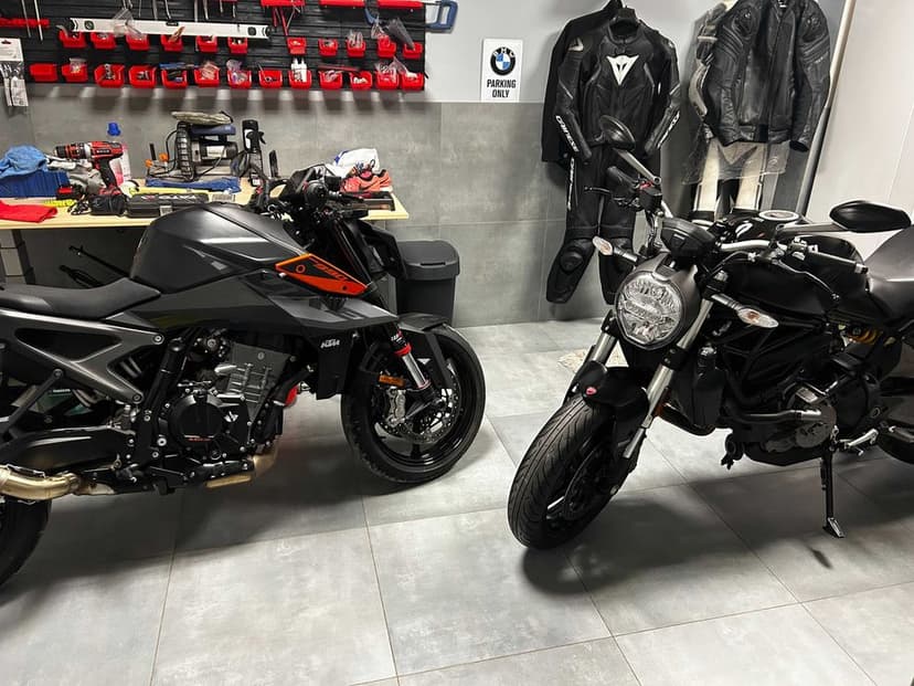 Ducati Monster 821 Safety Pack 2019 rok 1 rej. 2021. Prywatnie