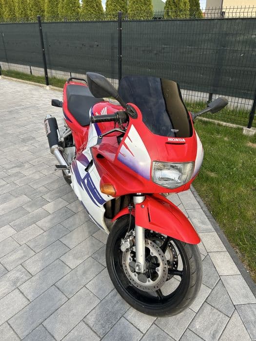Honda CBR 600 F , F2