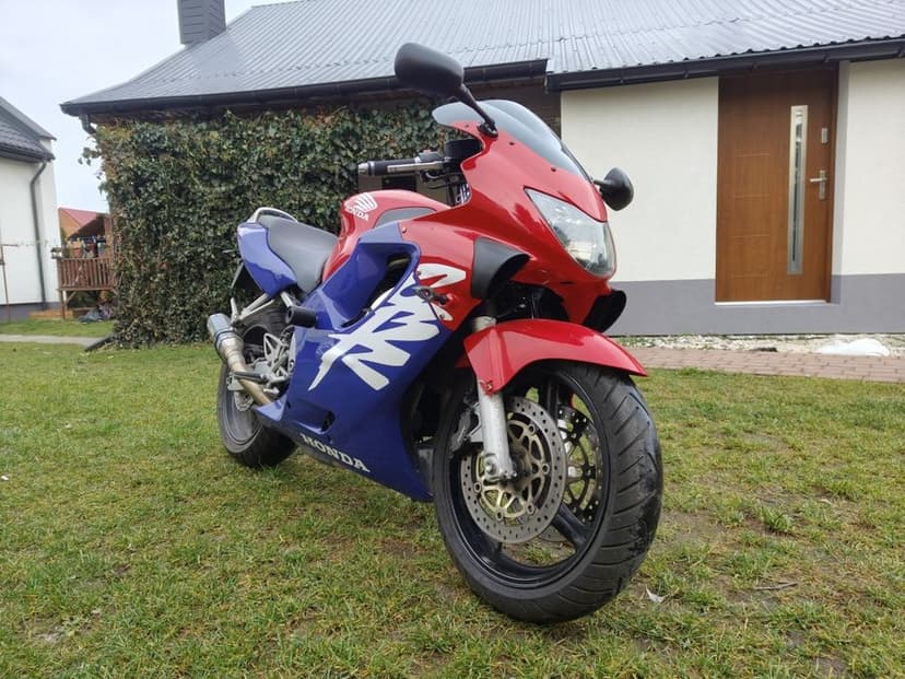 Honda CBR 600 F4