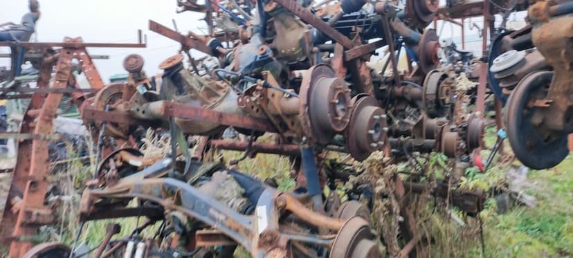 nissan patrol diesel przedni napęd koła felgi resory lampa zderzak drzwi rama fotel kierowcy wał napędowy skrzynia biegów wtryski alternator reduktor