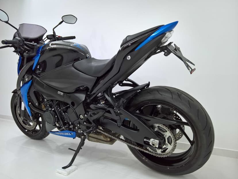 SUZUKI GSX-S 1000 L9 GSXS 15900km Piękny Bezwypadkowy Oryginał