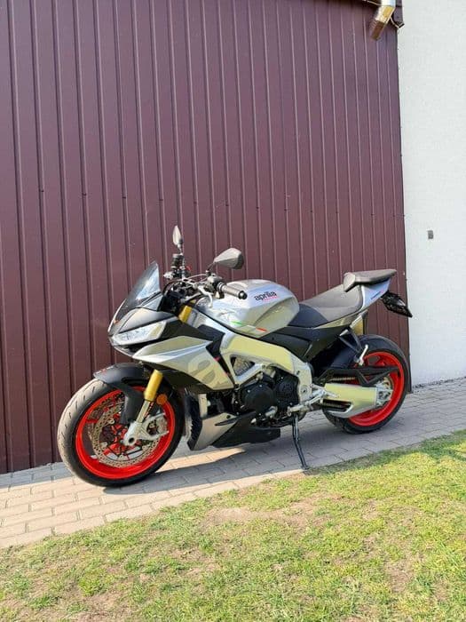 Aprilia Tuono V4 1100 • 2023r • przebieg 2650 km
