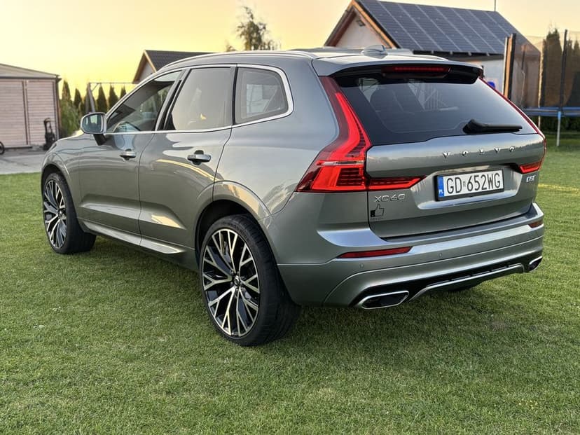 Volvo XC60 II r design D5 AWD 235KM 2018 brutto fv