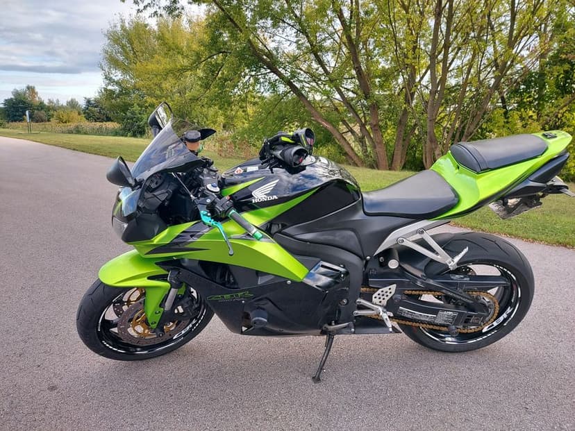 Honda cbr 600rr pc40