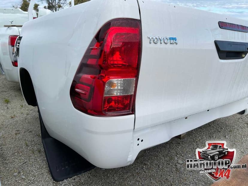 Skrzynia Ładunkowa Paka Toyota Hilux 2015+ pick-up