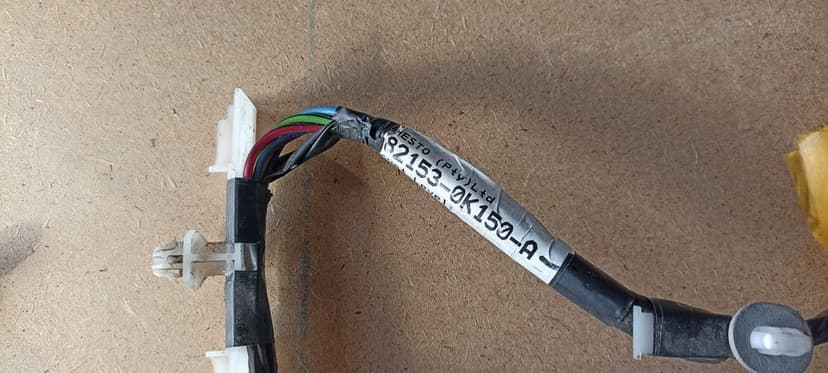 05-15 Toyota Hilux VII Zamek Wiązka Drzwi