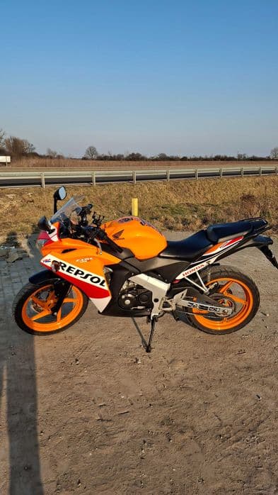 Honda CBR 125R JC50 REPSOL