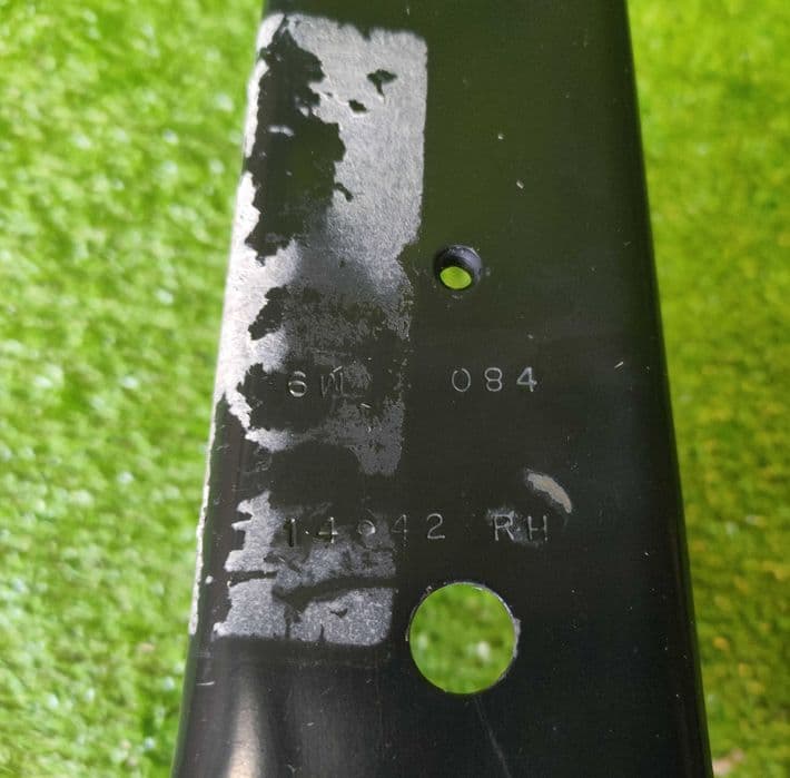 Okular pasa prawy górny Jeep Grand Cherokee WKII SRT 2014-