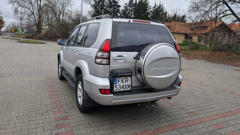 Land Cruiser 2004, 255 tys. km