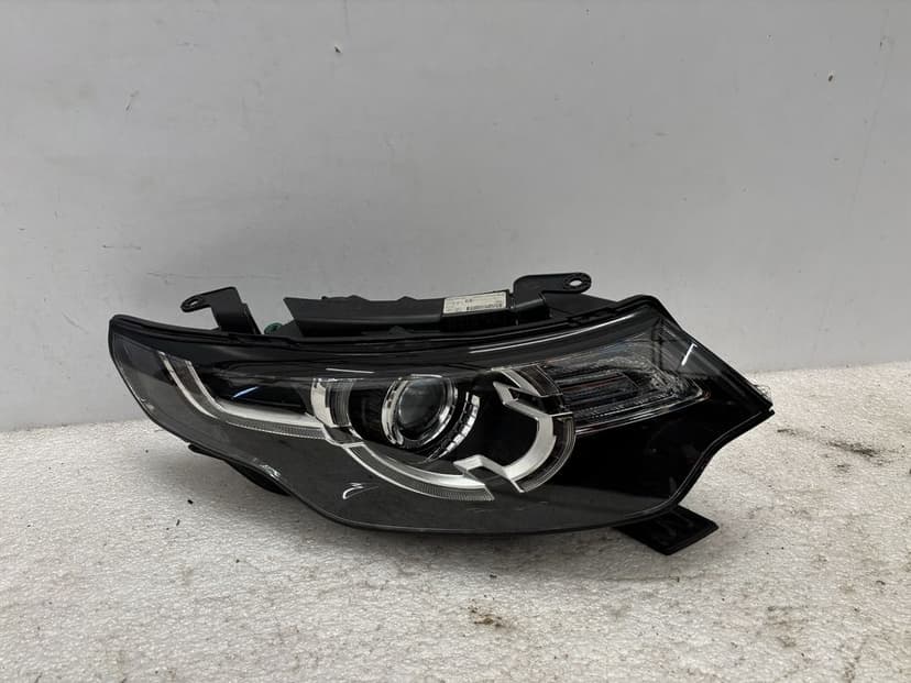 Land Rover Discovery Sport lampa prawy przód prawa przednia xenon reflektor