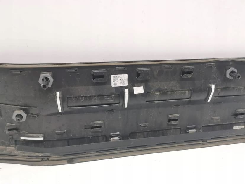 land rover defender l663 listwa drzwi lewy tył ładna