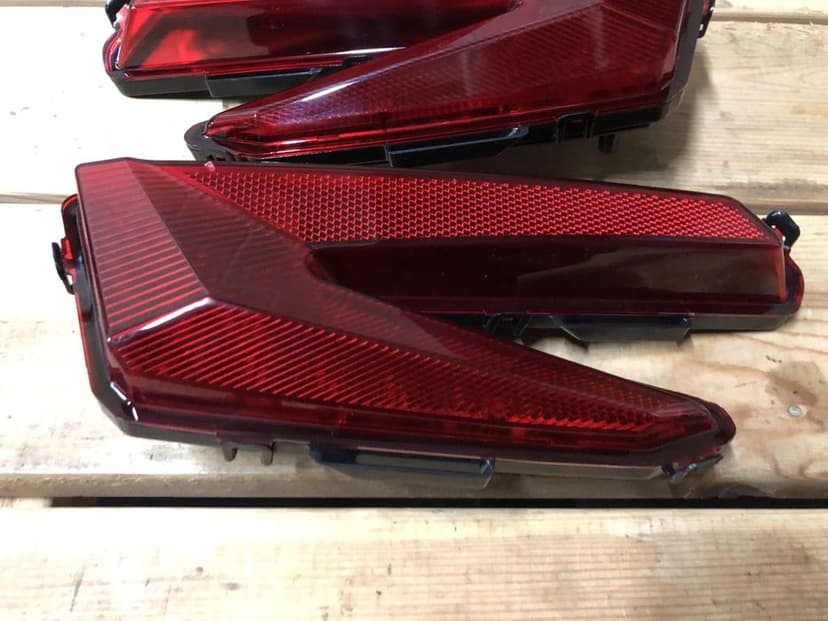 Can Am Maverick x3 Lampy Tył Lampa Lewa Prawa Tylna Komplet