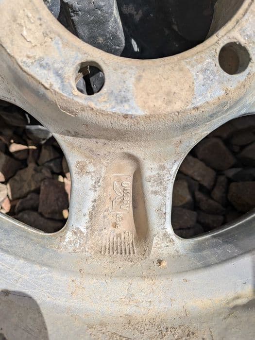 Koła terenowe 235/75 R16 typu SIMEX | 6x139,7 | ET10 | Nissan Patrol / Opel Frontera