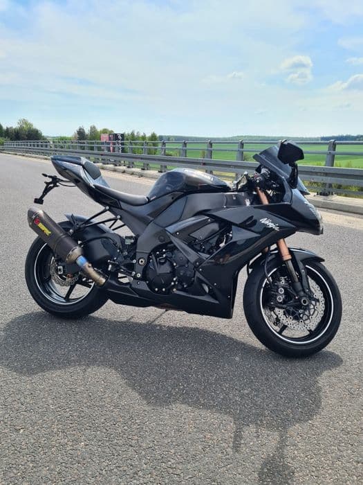 Kawasaki zx10r 08r. Zadbana!!!