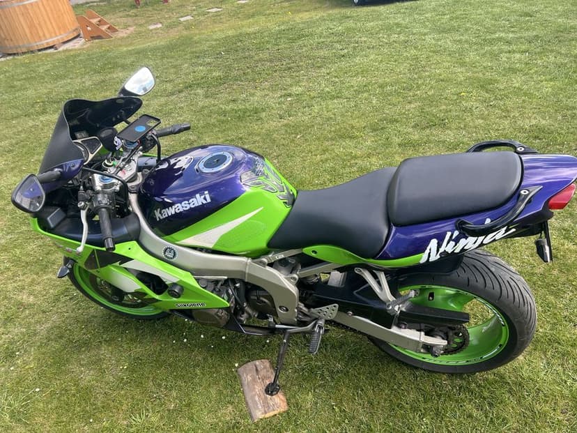 Kawasaki ninja zx6r  1999