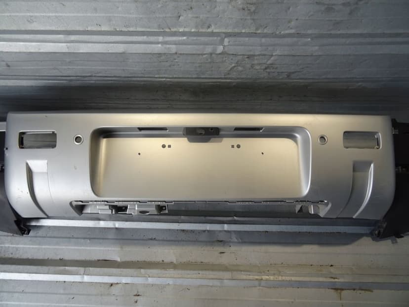 zderzak tył land rover defender ii 19- oryginał